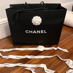 Chanel shopping bag with extra ribbon